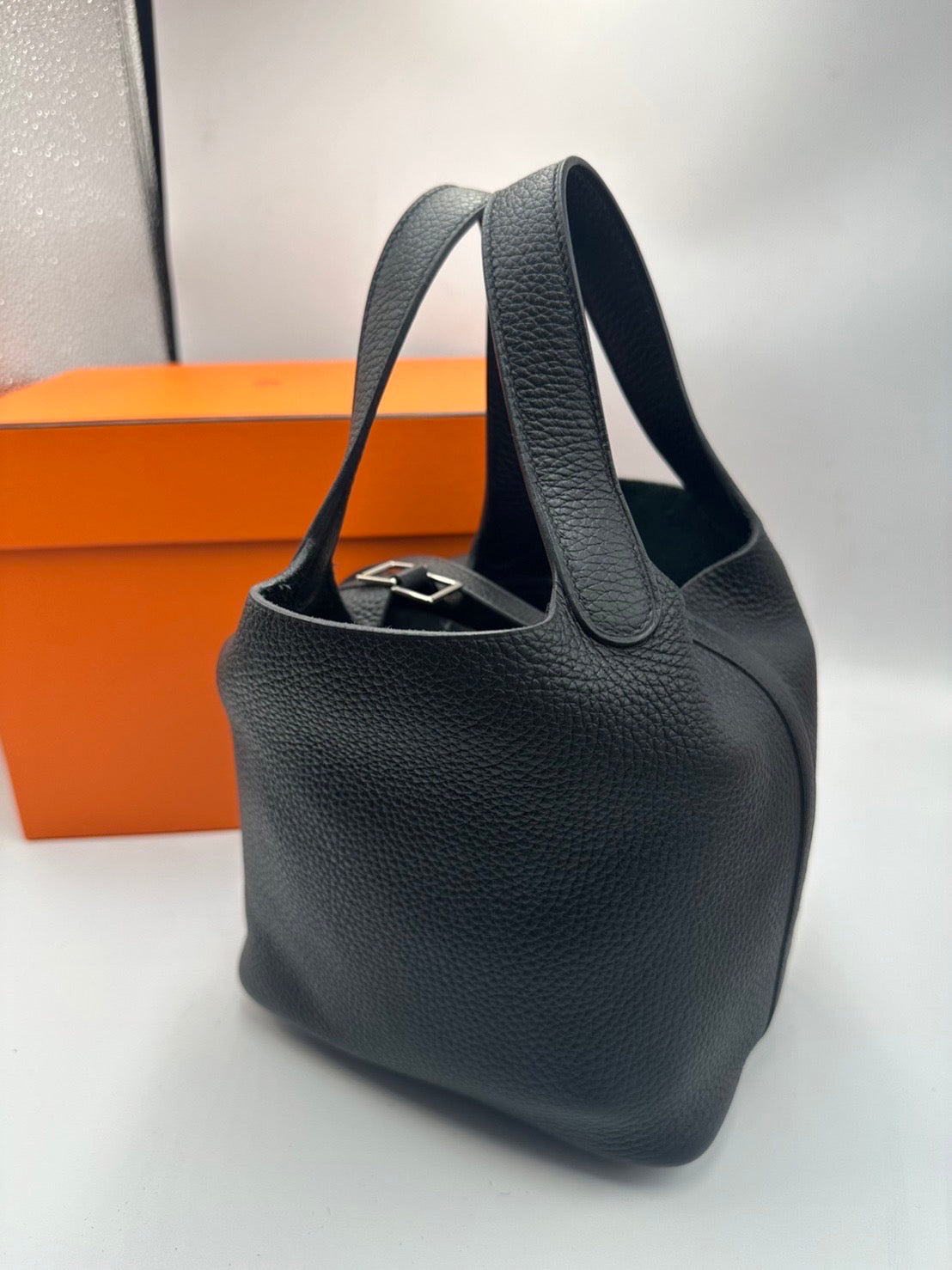 Hermès Constance 18 Black – Iconics Preloved Luxury